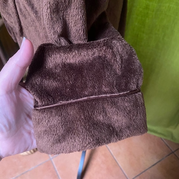 Minx Plush Robe - Picture 7 of 10